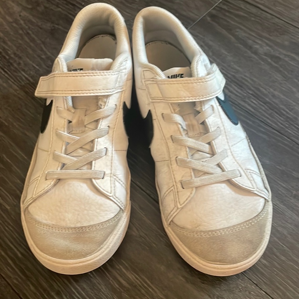 Nike blazers. Size 2Y